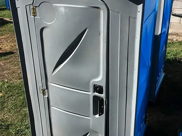 Baño químico gris